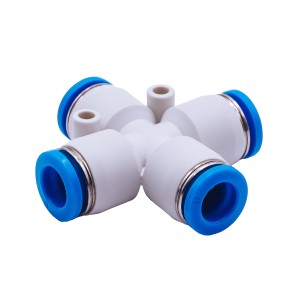 Czwórnik wtykowy ø 6 biały        